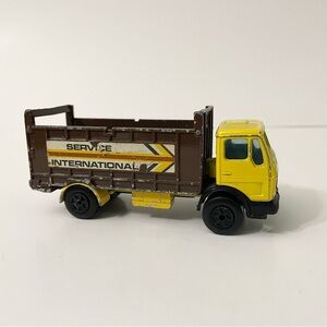 Vintag Majorette Mercedes Truck Diecast Service International